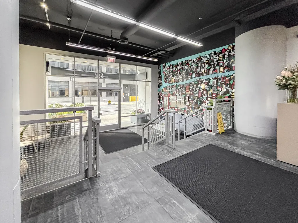 565 West Quincy Street Chicago IL 60661