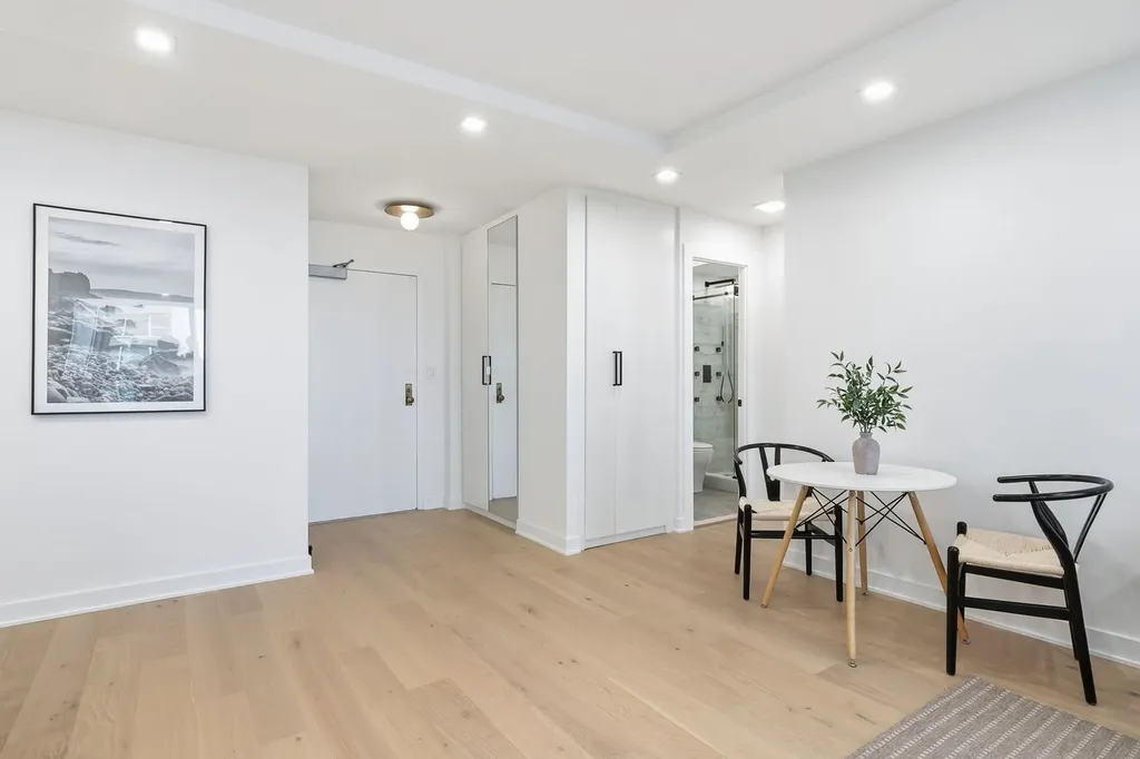 3550 North Lake Shore Drive Chicago IL 60657
