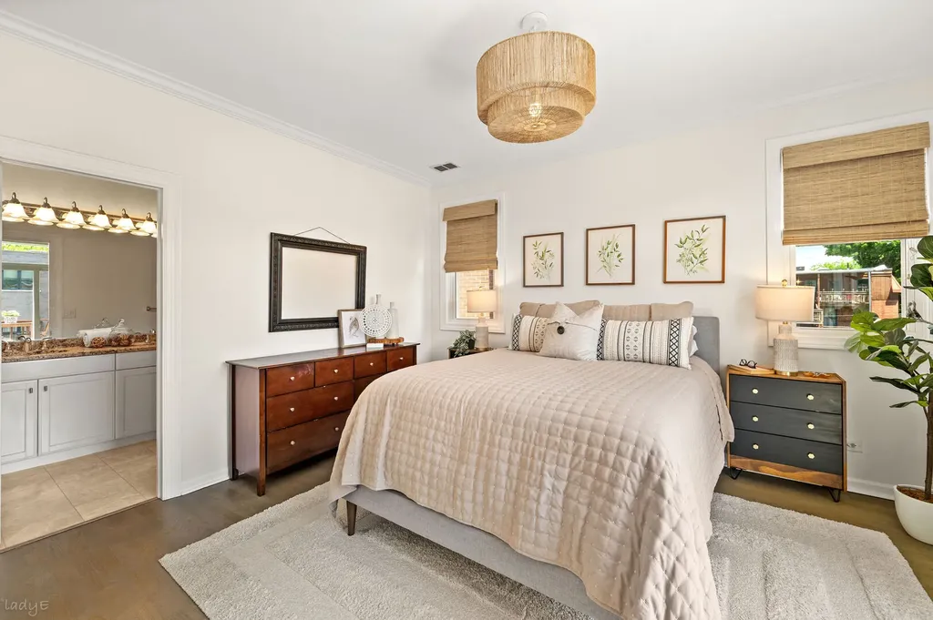 1123 West Altgeld Street Chicago IL 60614