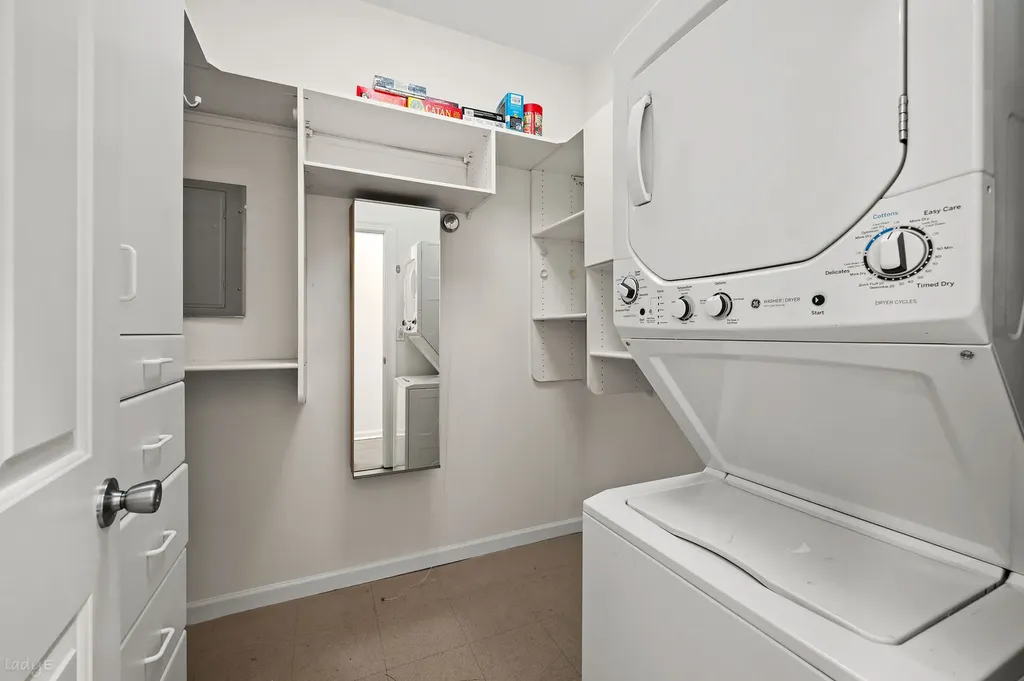 1123 West Altgeld Street Chicago IL 60614