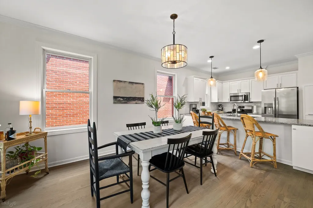1123 West Altgeld Street Chicago IL 60614