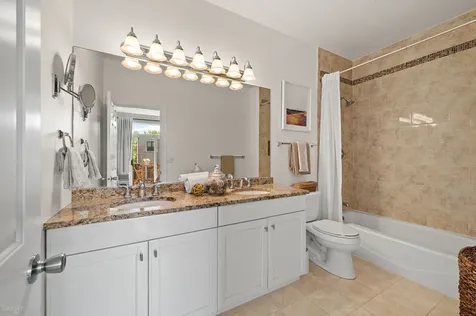 1123 West Altgeld Street Chicago IL 60614