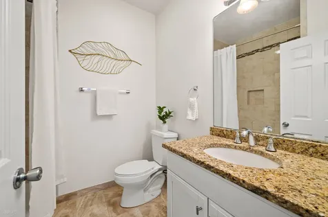 1123 West Altgeld Street Chicago IL 60614