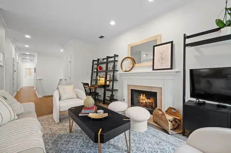 1123 West Altgeld Street Chicago IL 60614