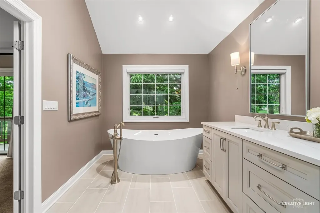 1114 Chadwick Court Aurora IL 60502