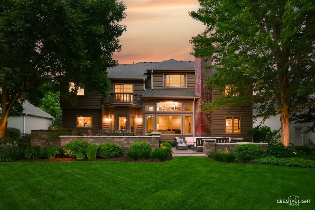 1114 Chadwick Court Aurora IL 60502