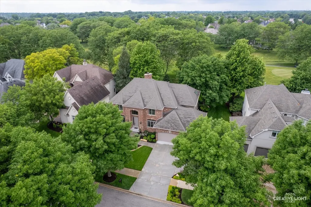 1114 Chadwick Court Aurora IL 60502