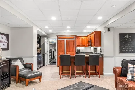 1114 Chadwick Court Aurora IL 60502