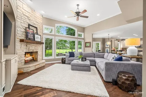1114 Chadwick Court Aurora IL 60502
