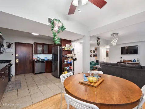 2118 West North Avenue Chicago IL 60647