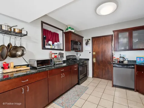 2118 West North Avenue Chicago IL 60647