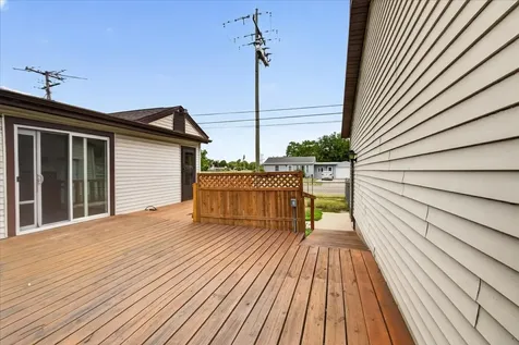 302 Harlem Road Machesney Park IL 61115
