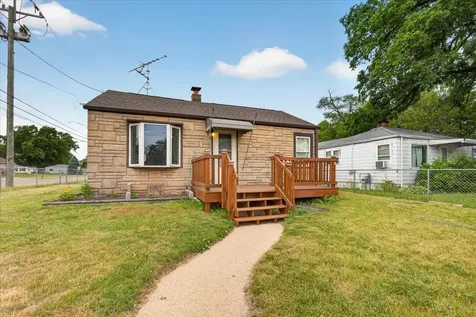 302 Harlem Road Machesney Park IL 61115