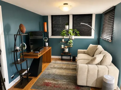 1445 West Warner Avenue Chicago IL 60613