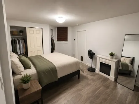 1445 West Warner Avenue Chicago IL 60613
