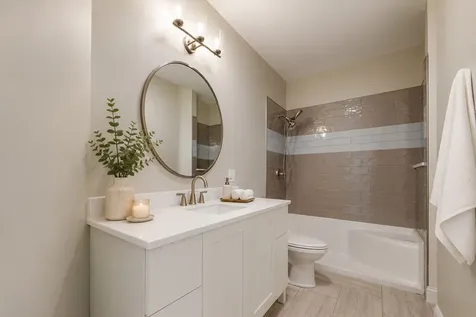 130 West Ellis Avenue Libertyville IL 60048