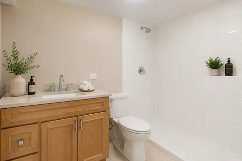 130 West Ellis Avenue Libertyville IL 60048