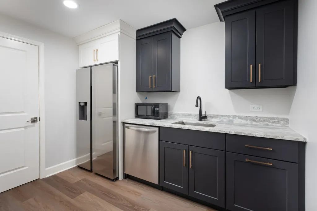 1321 North Webster Street Naperville IL 60563