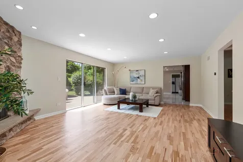 2315 Castilian Circle Northbrook IL 60062