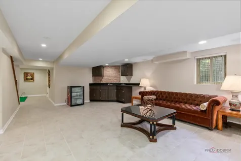 2315 Castilian Circle Northbrook IL 60062