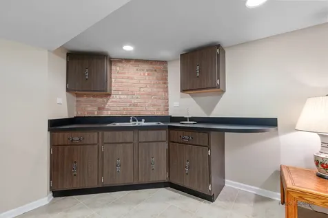 2315 Castilian Circle Northbrook IL 60062