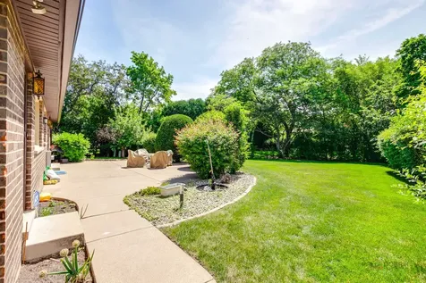 2315 Castilian Circle Northbrook IL 60062