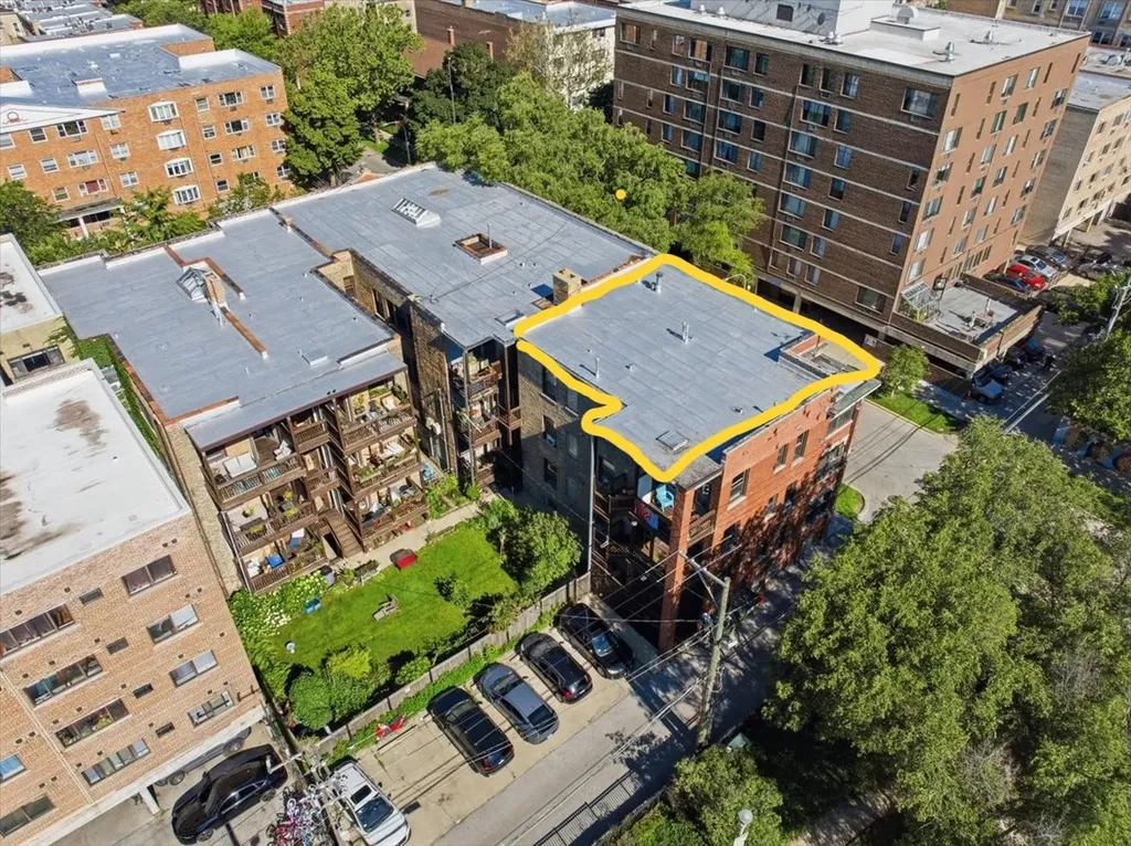 1023 West Thorndale Avenue Chicago IL 60660