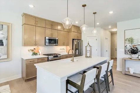 406 Edgeworth Place Lincolnshire IL 60069