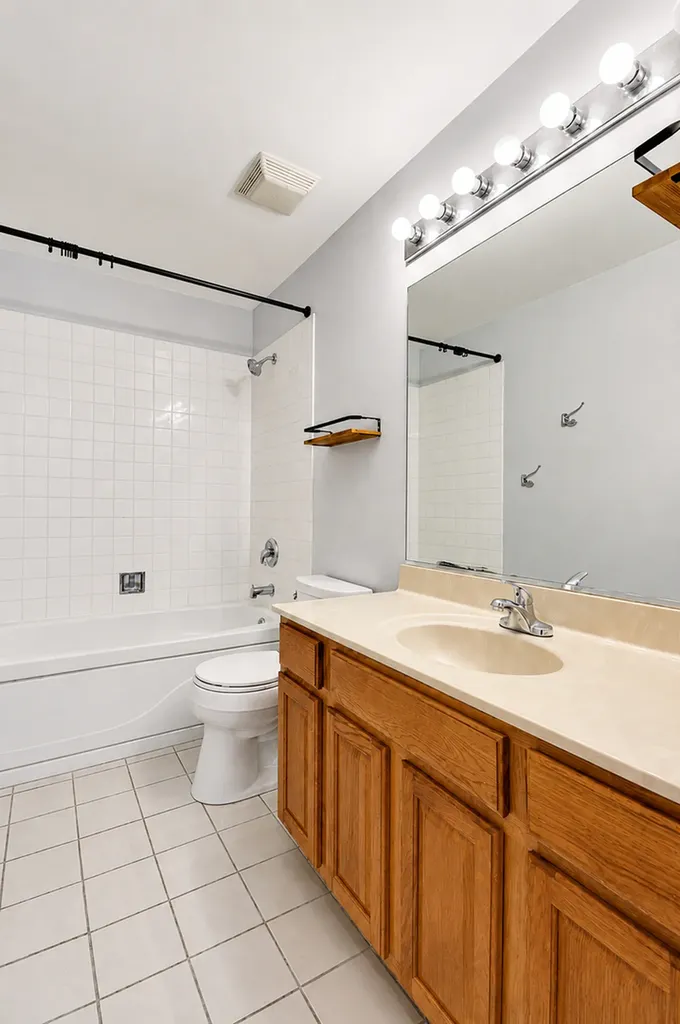 4851 North Pulaski Road Chicago IL 60630