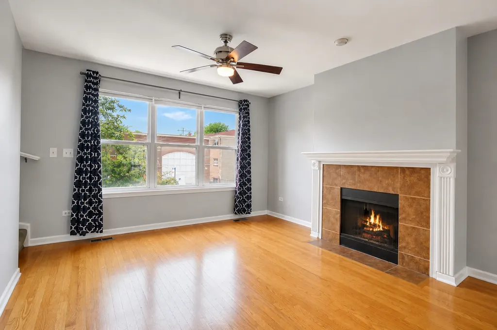 4851 North Pulaski Road Chicago IL 60630