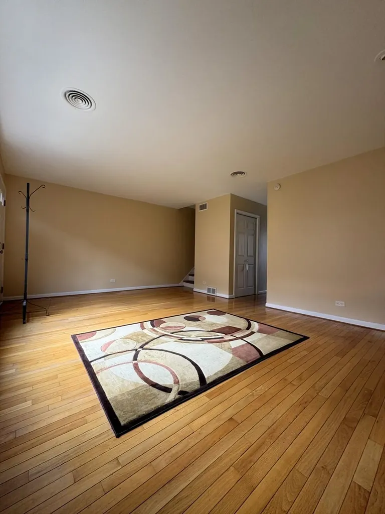 4035 North Keystone Avenue Chicago IL 60641
