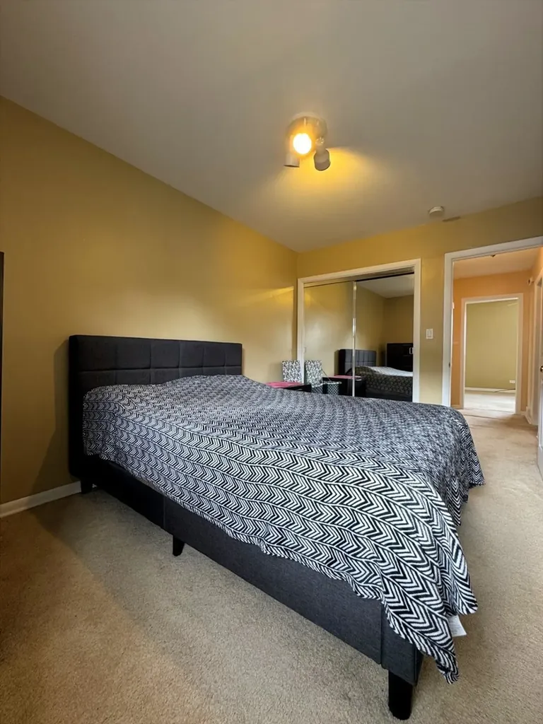 4035 North Keystone Avenue Chicago IL 60641