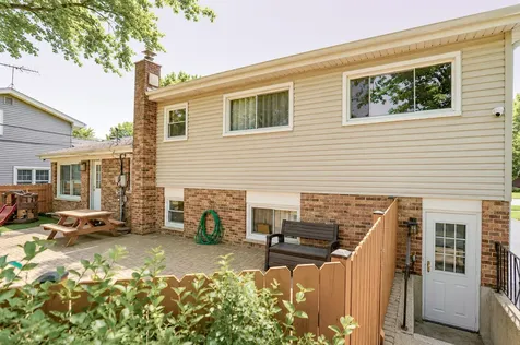 554 Patton Drive Buffalo Grove IL 60089