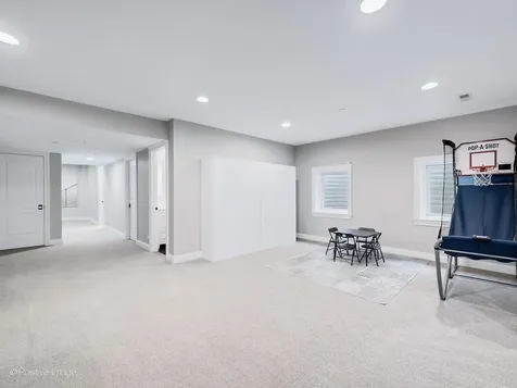 118 Tuttle Avenue Clarendon Hills IL 60514