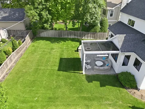 118 Tuttle Avenue Clarendon Hills IL 60514