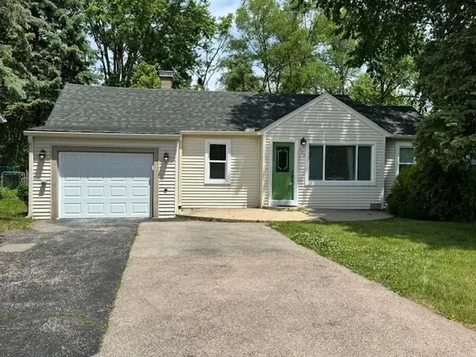 113 Pheasant Trail Lake In The Hills IL 60156