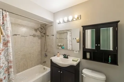 113 Pheasant Trail Lake In The Hills IL 60156
