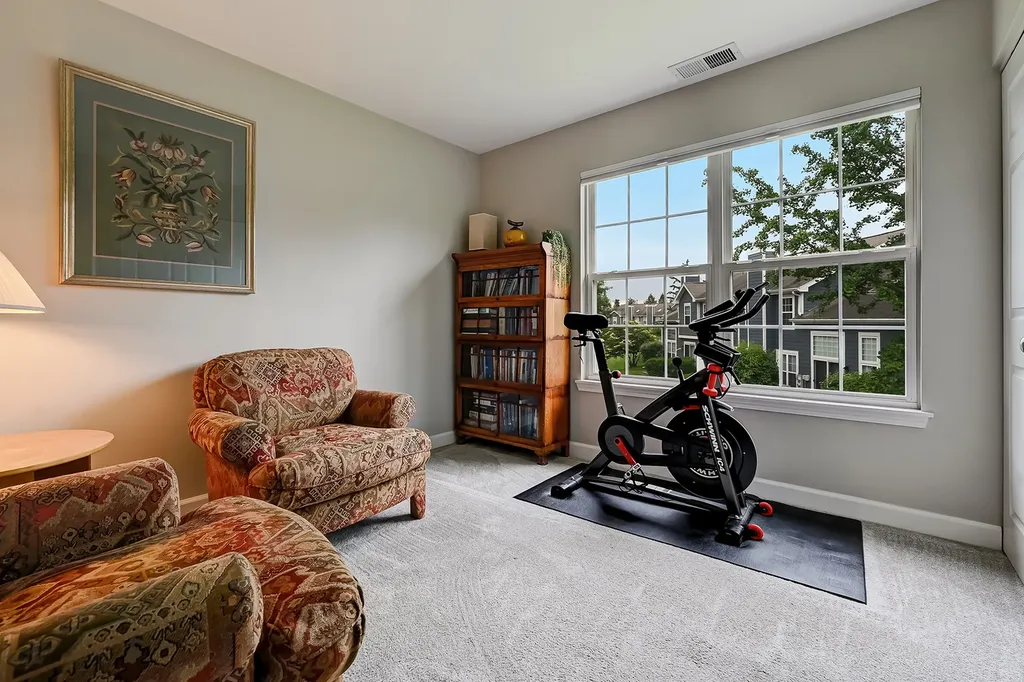 1133 Bristol Court Glendale Heights IL 60139