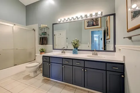 1133 Bristol Court Glendale Heights IL 60139