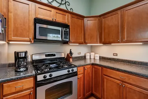 1133 Bristol Court Glendale Heights IL 60139