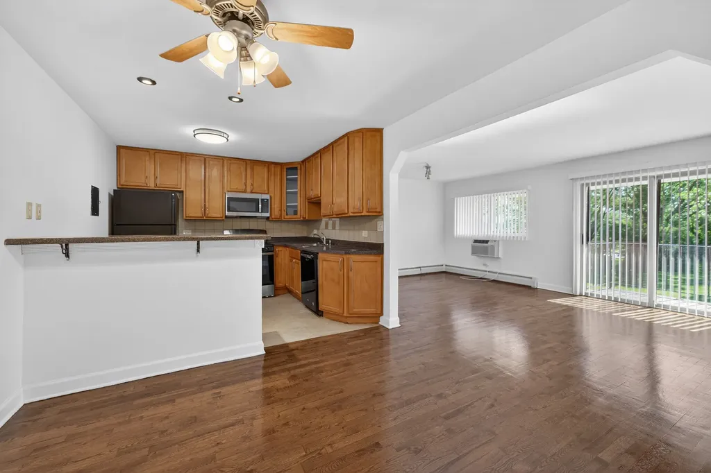 706 Marilyn Avenue Glendale Heights IL 60139