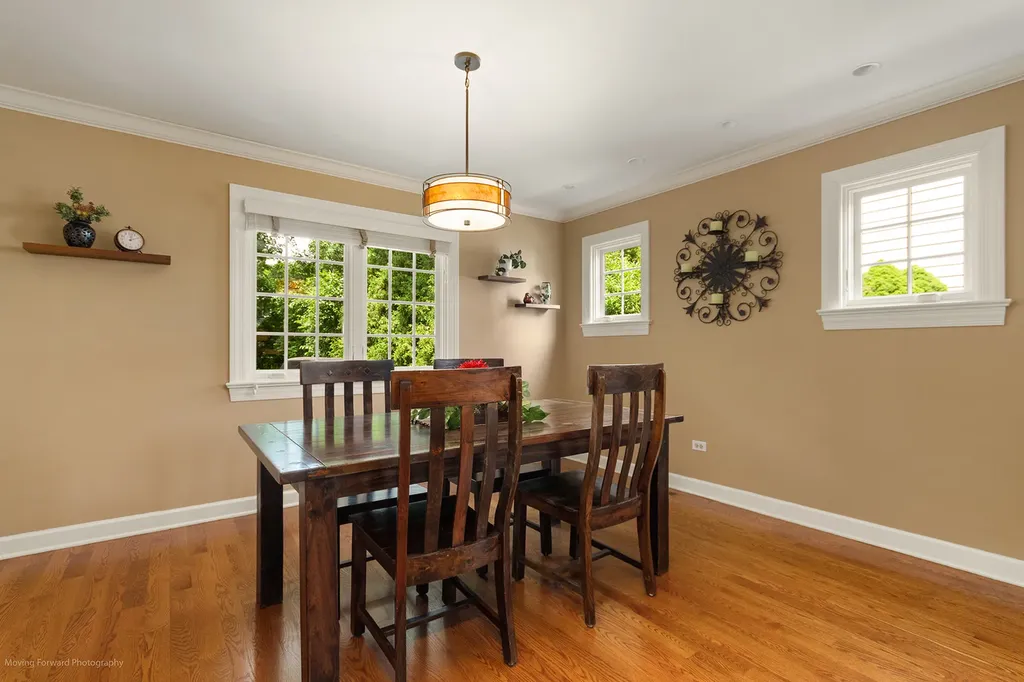 6465 Cherokee Drive Indian Head Park IL 60525