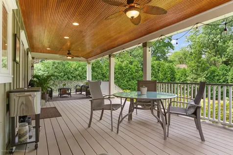 6465 Cherokee Drive Indian Head Park IL 60525