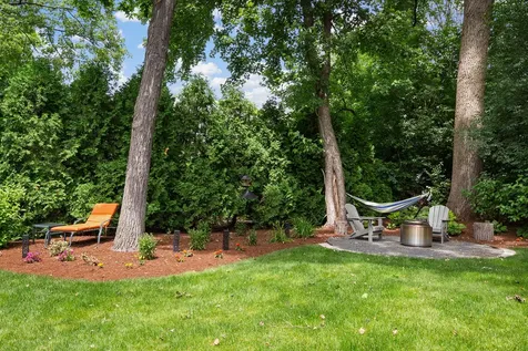 6465 Cherokee Drive Indian Head Park IL 60525