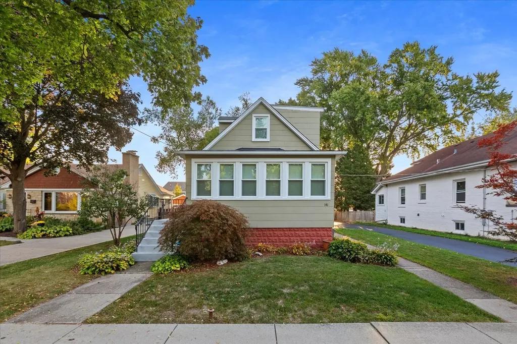 141 North Cedar Street Palatine IL 60067