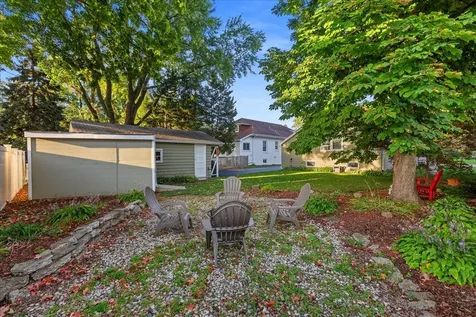 141 North Cedar Street Palatine IL 60067