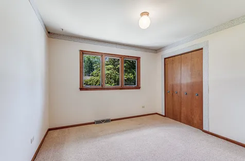 1008 Lark Lane Shorewood IL 60404