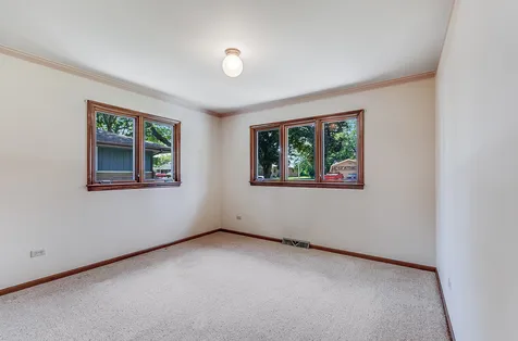 1008 Lark Lane Shorewood IL 60404