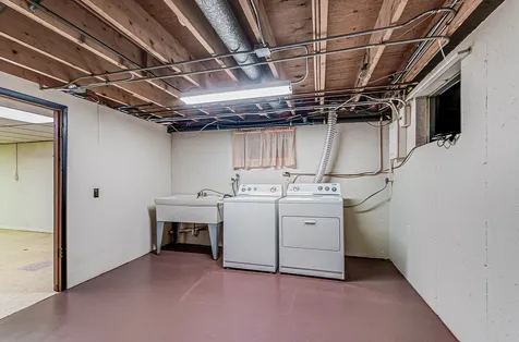 1008 Lark Lane Shorewood IL 60404