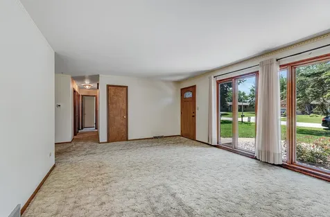 1008 Lark Lane Shorewood IL 60404